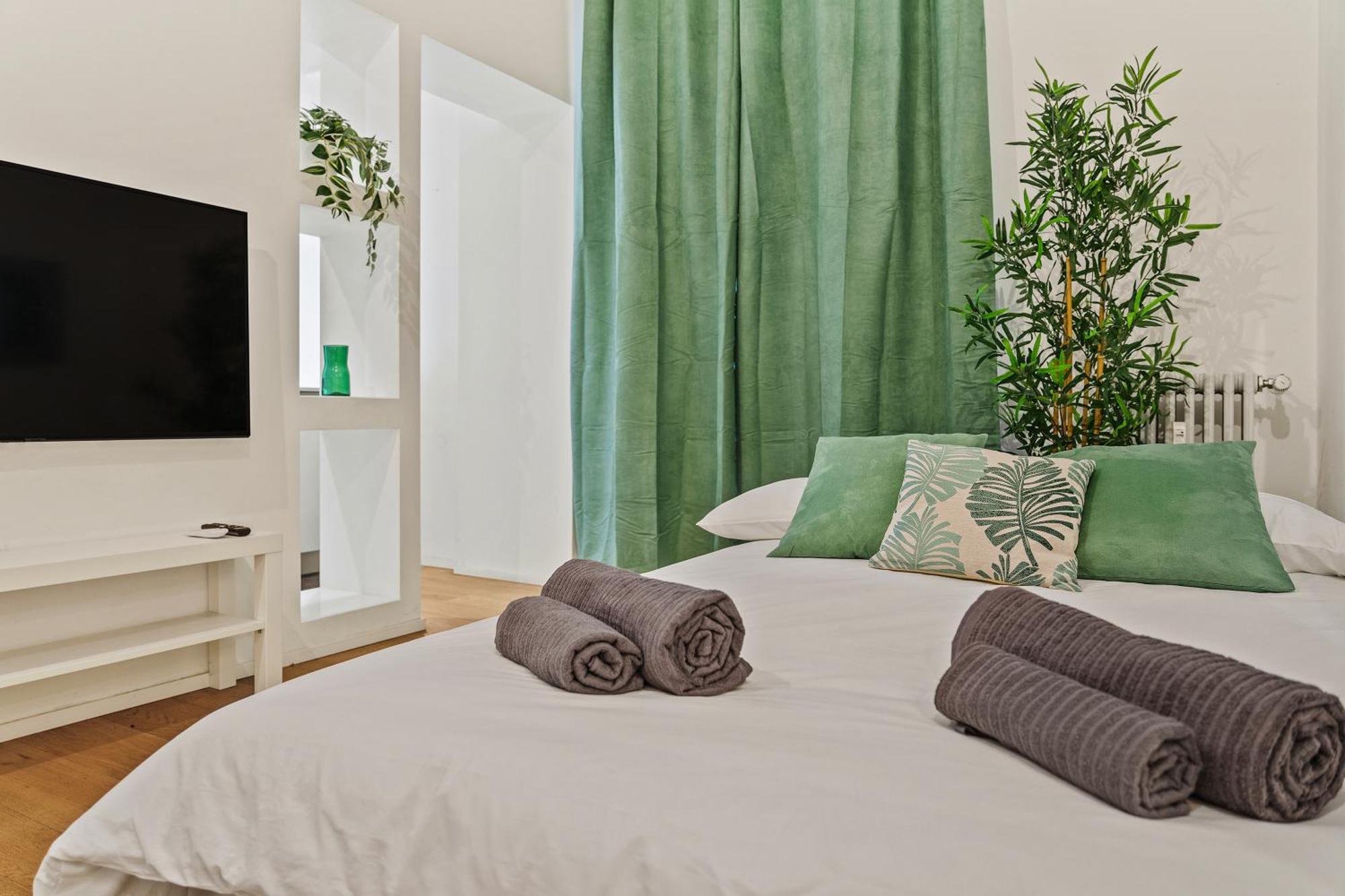Appartamento Tortona-Navigli Luxury Desing District Wifi E Neflix Milano Esterno foto